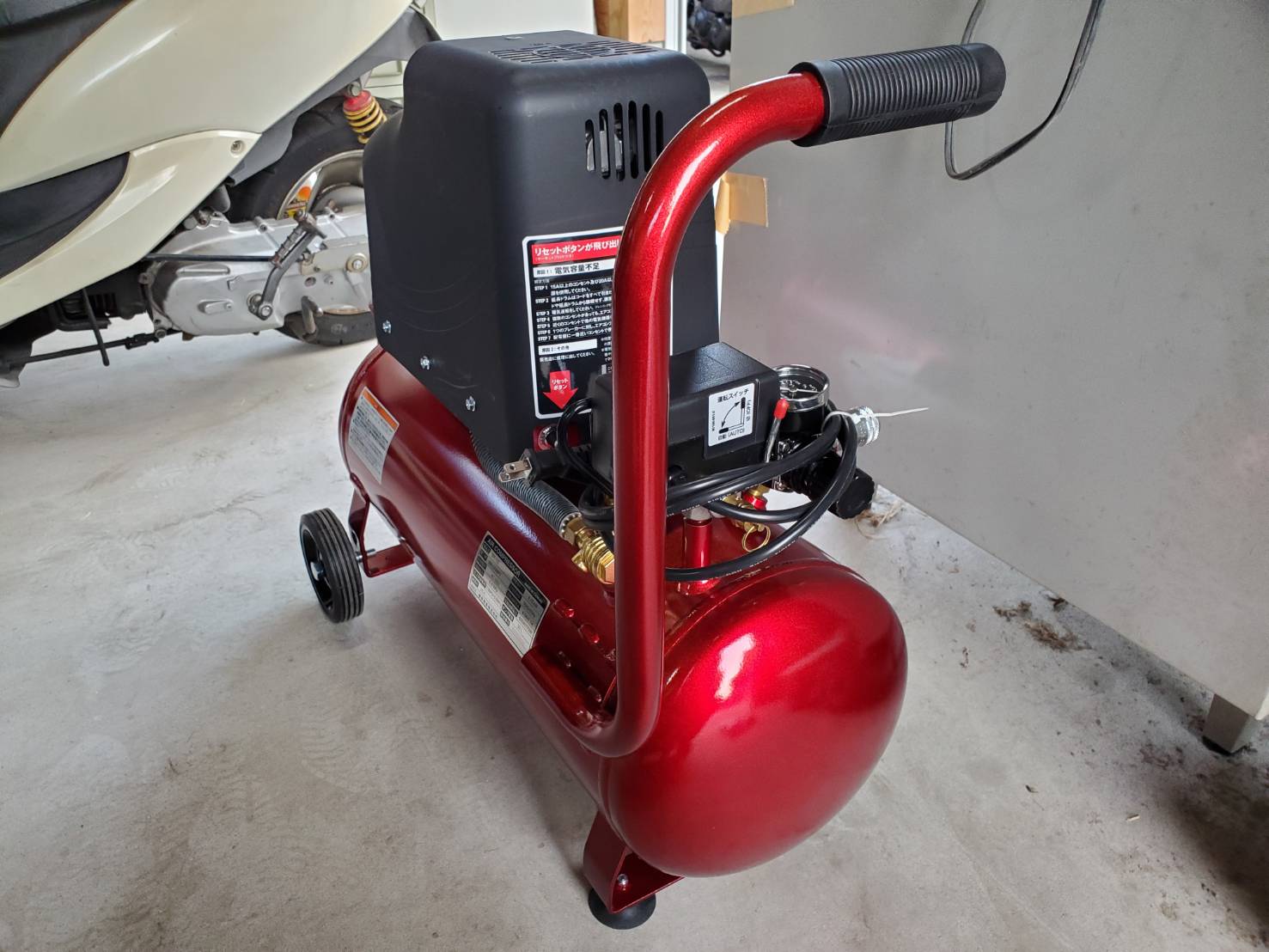 SK11（藤原産業）SR-102オイルレスエアーコンプレッサーついに開封 