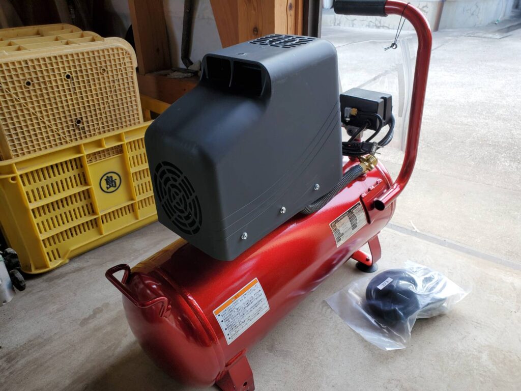 SK11（藤原産業）SR-102オイルレスエアーコンプレッサーついに開封 